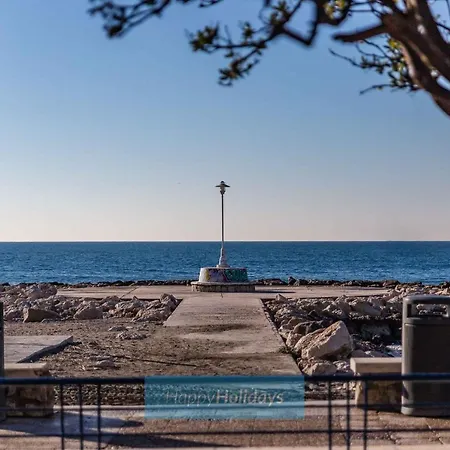 Hh Relax Seafront * 马拉加